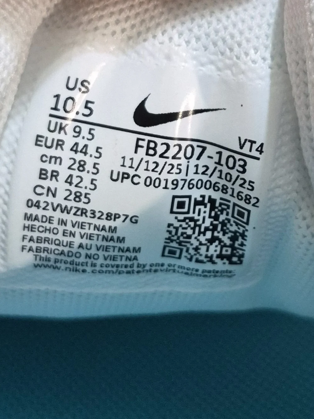 Nike Revolution 7 
